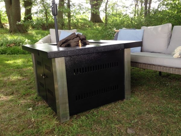 Havebord med indbygget gaspejs